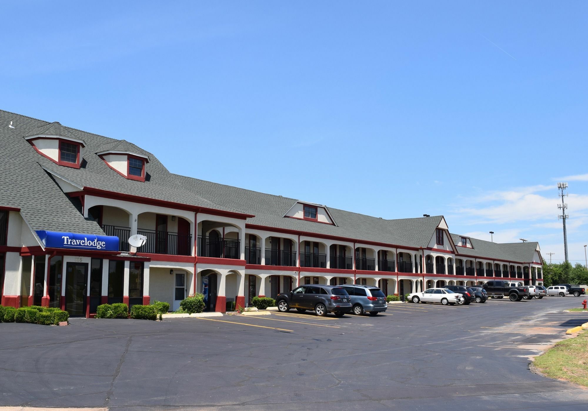 Travelodge Inn & Suites By Wyndham Norman Exterior foto